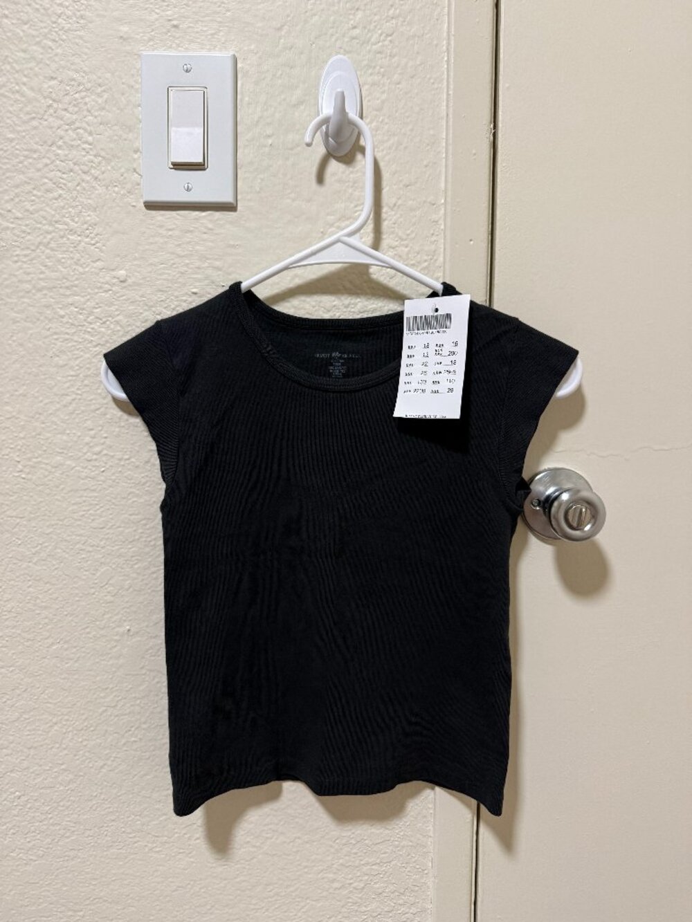 Brandy Melville NWT Itzel Top (Black)